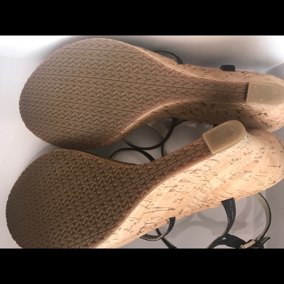 Michael Kors Cicely Wedge Navy Patent 9M - Picture 7 of 8